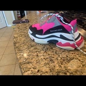 Authentic Balenciaga Sneakers size 7